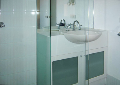 MOTEL LEASEHOLD FOR SALE - SOUTH COAST - 4 STAR