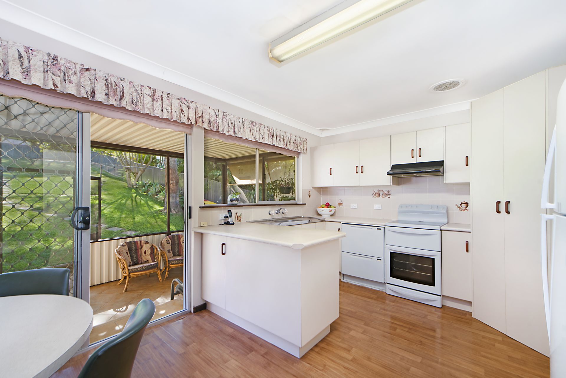 3-Bedroom Home and 1-Bedroom Granny Flat on Large East Side Block, 3-Bedroom Home And 1-Bedroom Granny Flat On Large East Side Block - Thumbnail 6