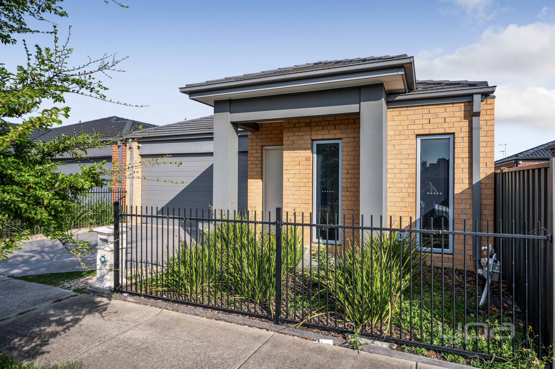 32 Bentham Street, Roxburgh Park YPA Estate Agents