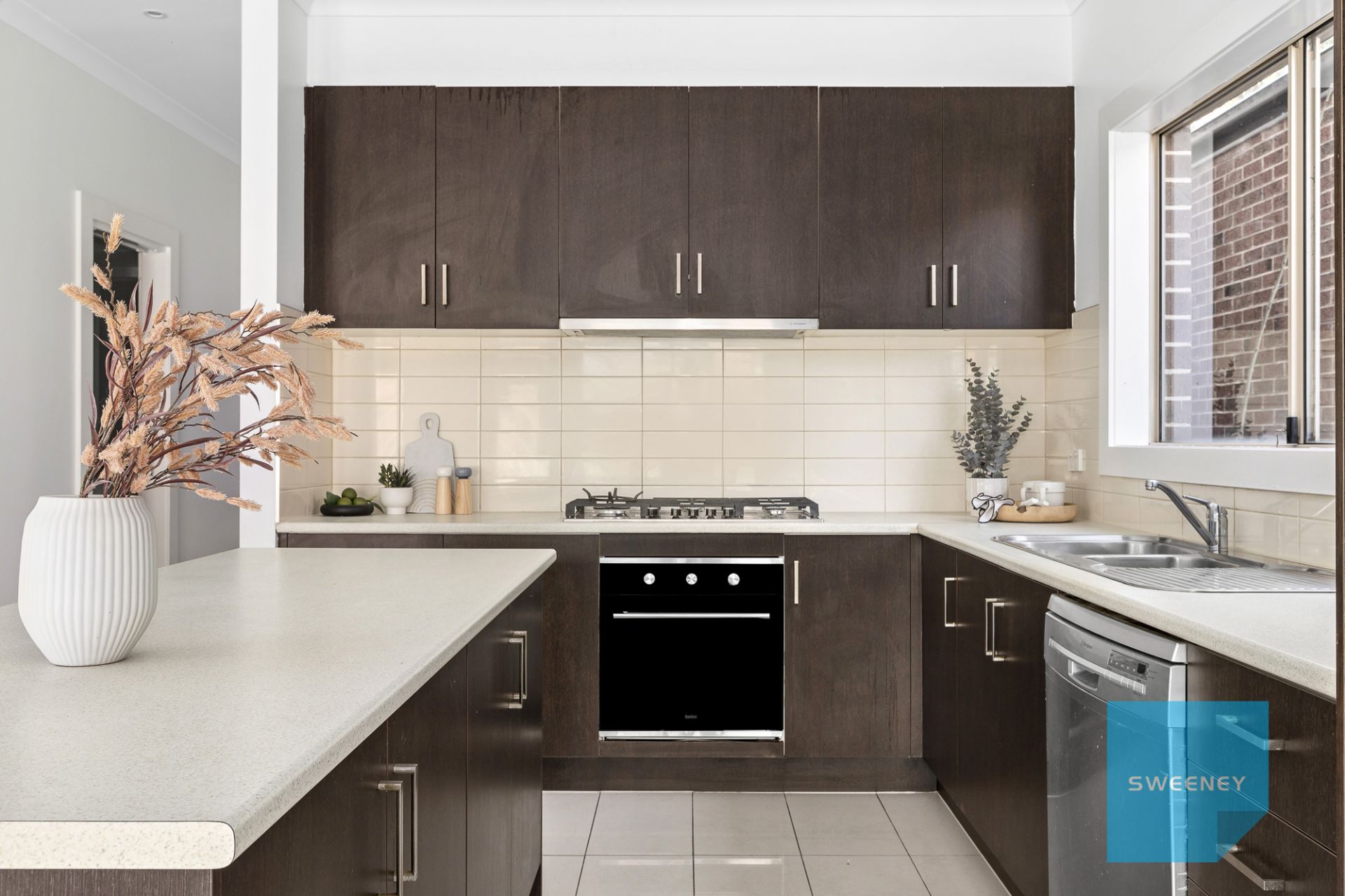 6 Kosciuszko  Place, Caroline Springs - Thumbnail 5