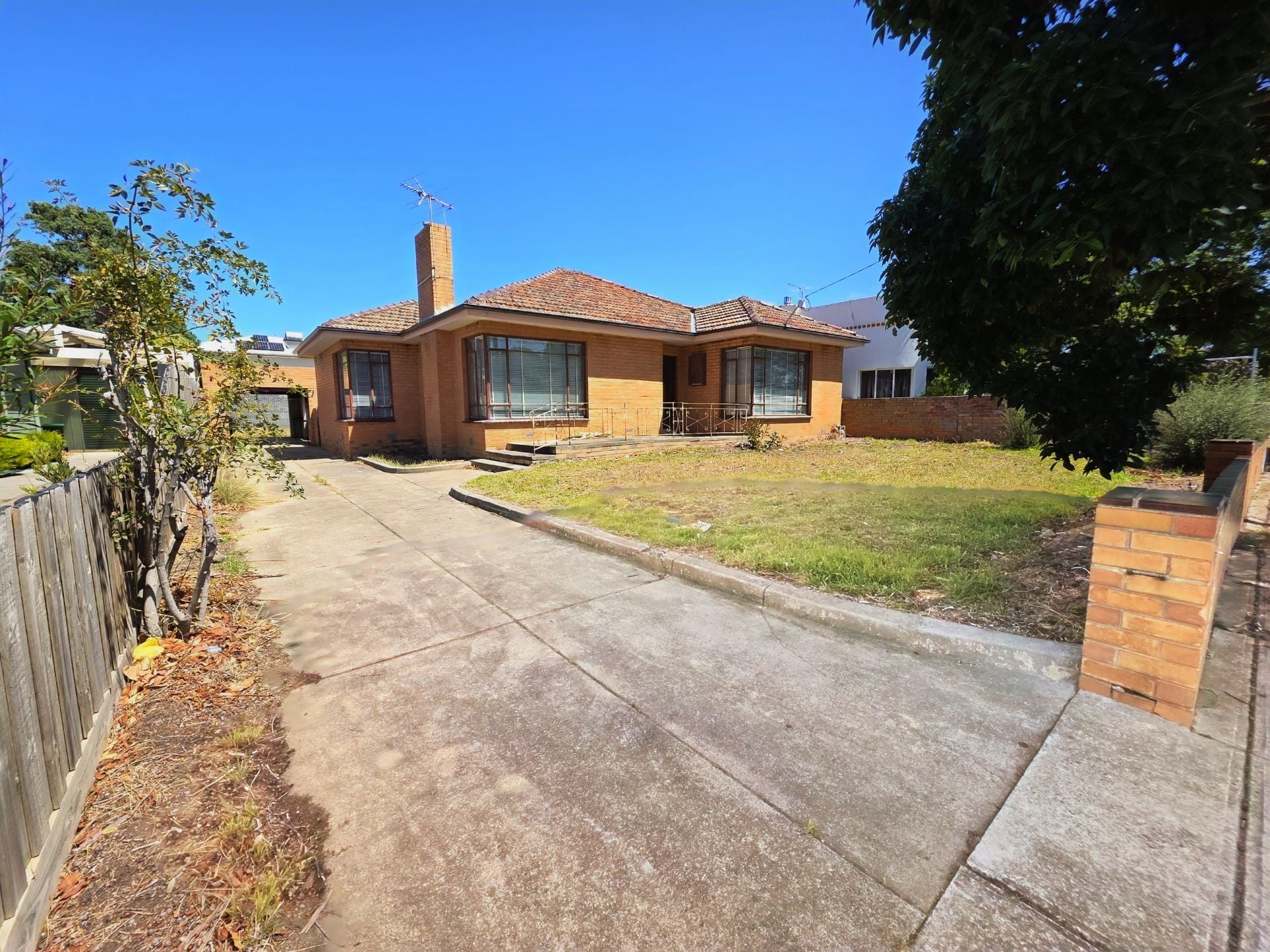 174 Civic Parade, Altona - Thumbnail 2