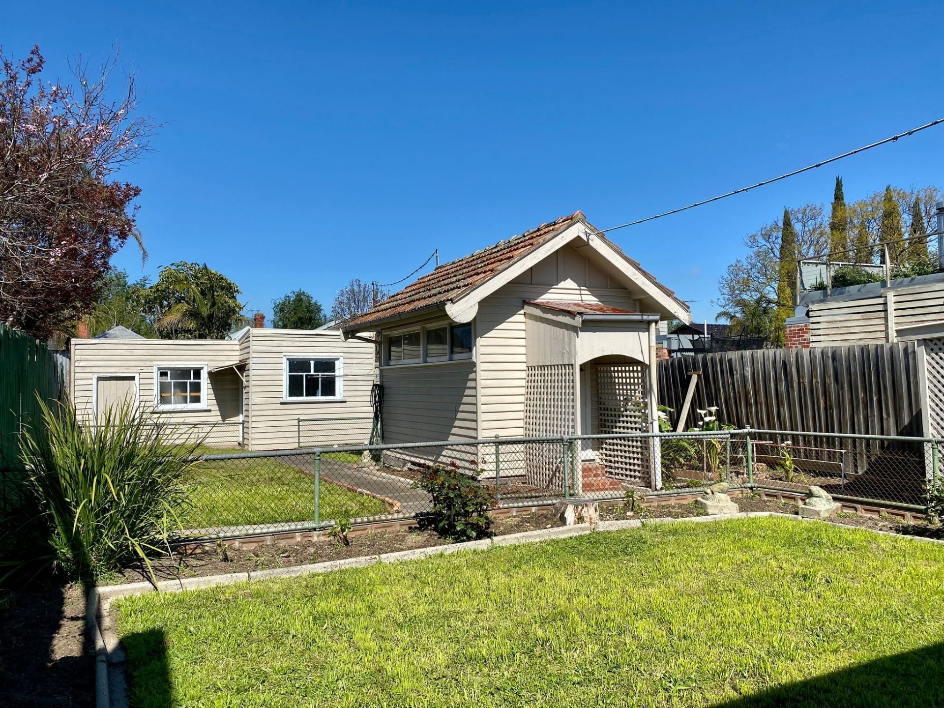 Perfect Home in the Perfect Location!