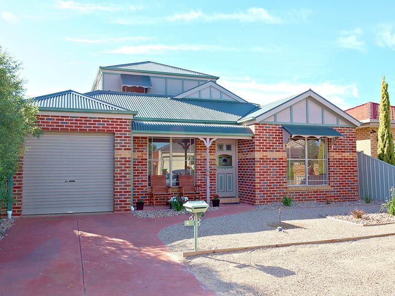 47 Grampians Way, Caroline Springs - Thumbnail 2