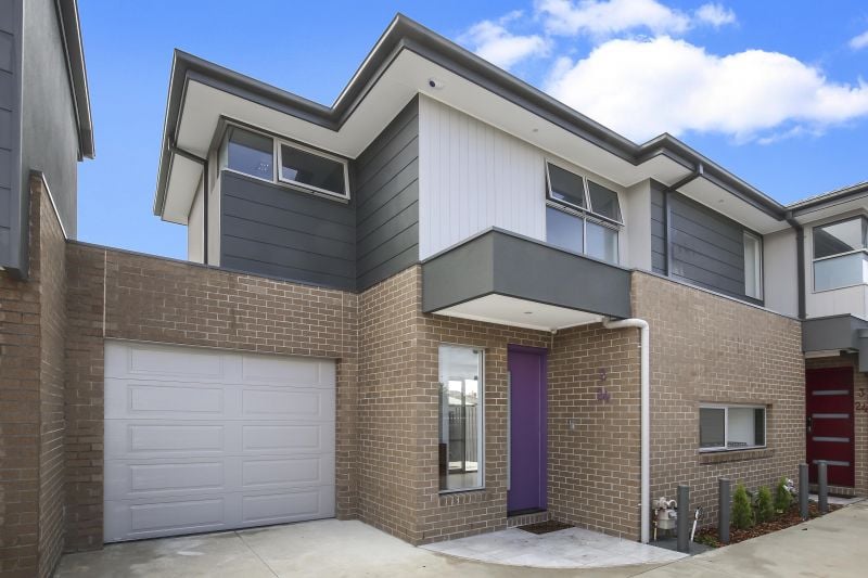 2/24 Lucille Avenue, Reservoir