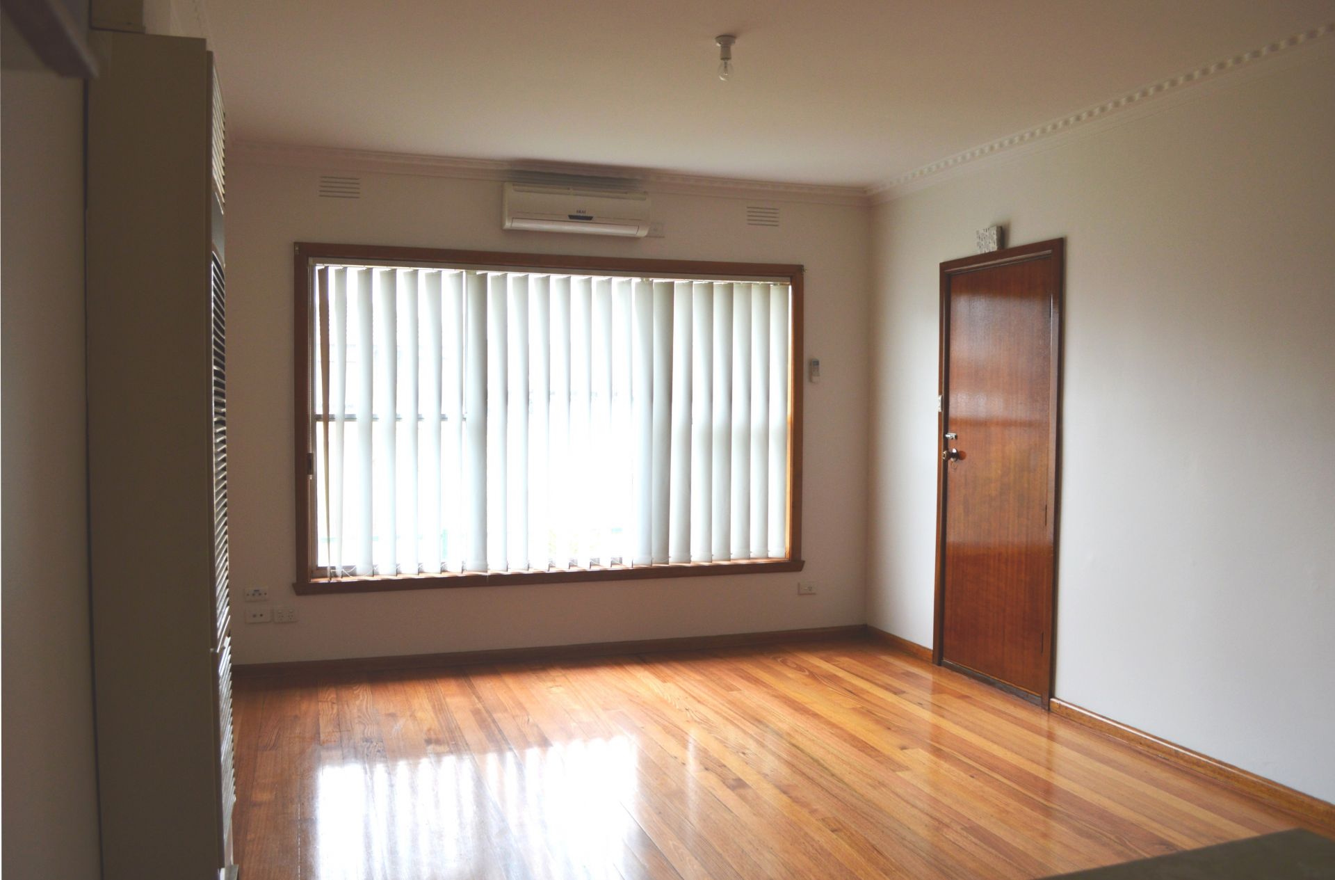 SUPREMELY LOCATED, PERFECTLY PRICED   *Insp Thu 19th Nov @ 3:40pm*
