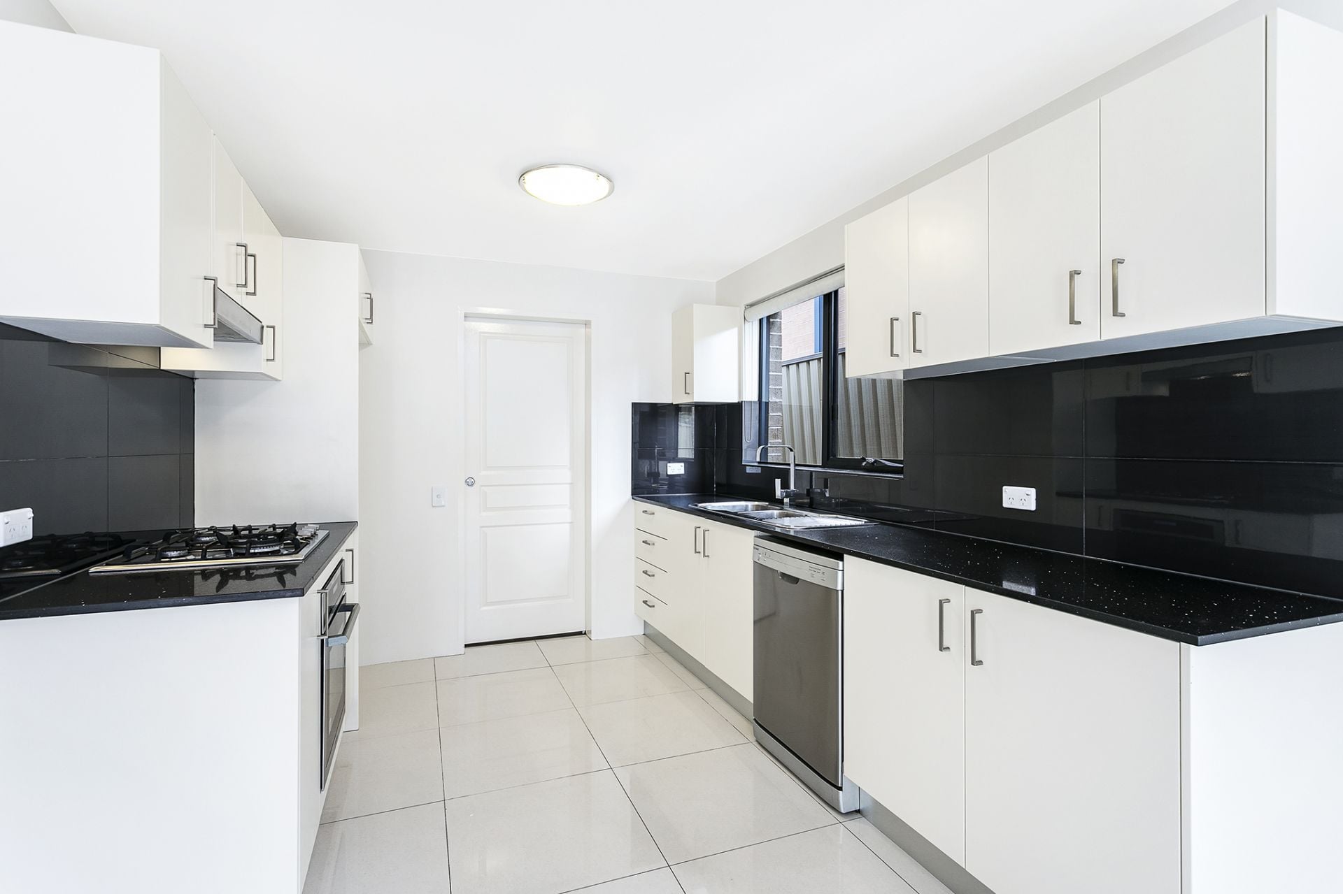 5/13-17 Durbar Avenue Kirrawee NSW, Kirrawee - Thumbnail 3