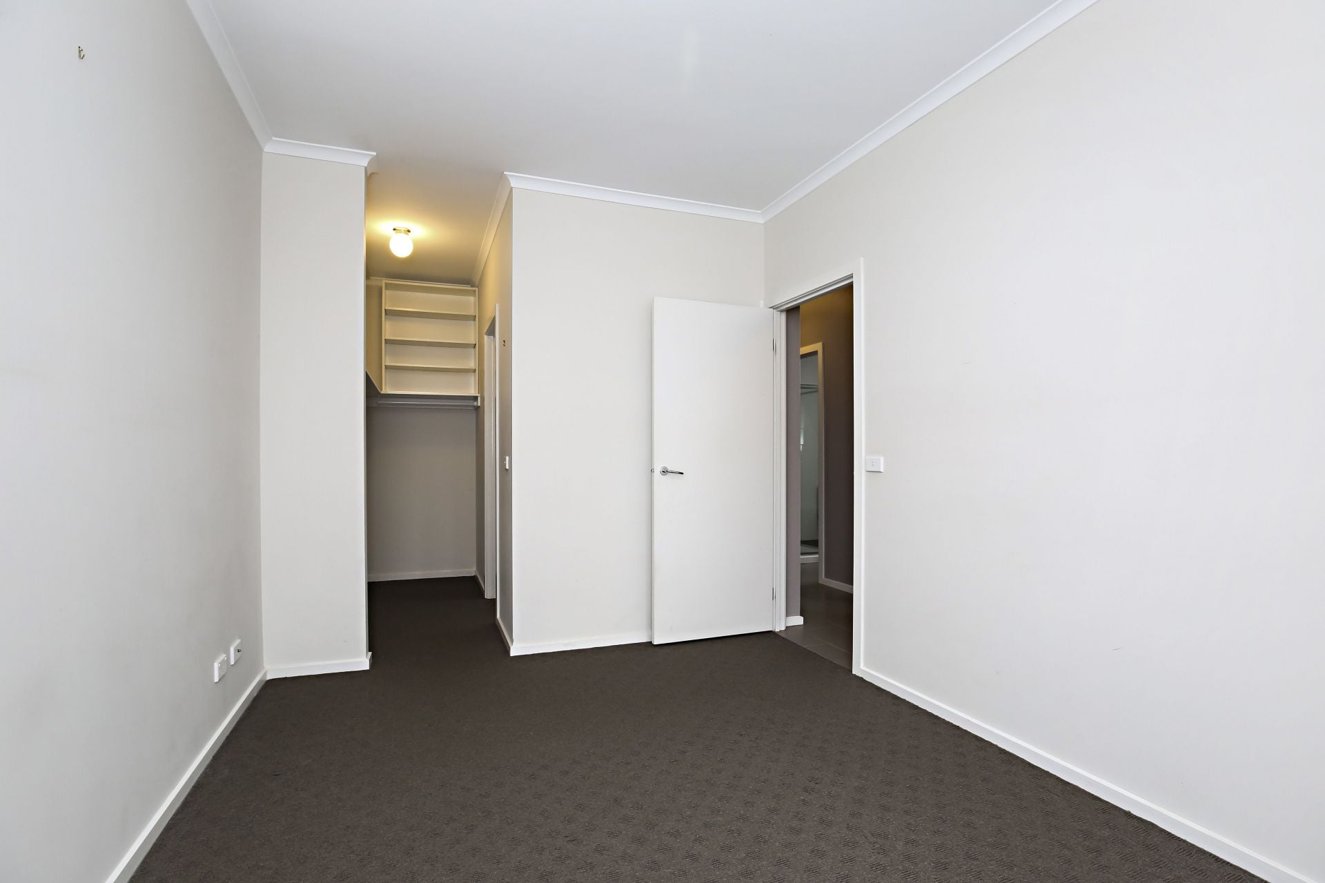 STYLISH HOME, SUPERB LOCATION  *Insp Sat 6th Oct @ 10:00am & Tue 9th Oct @ 5:00pm*