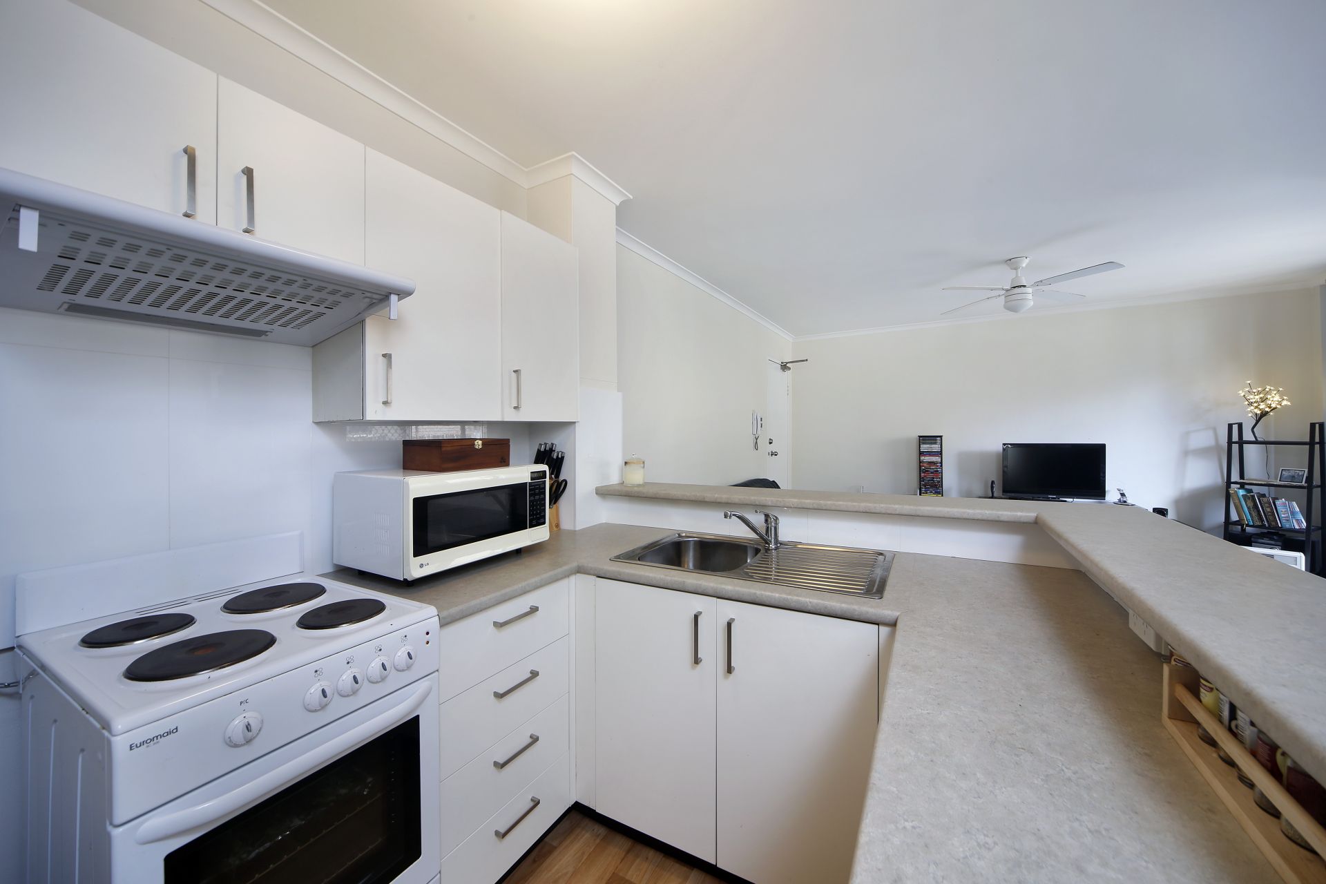 20/125-129 Oak Road, Kirrawee, Kirrawee - Thumbnail 4