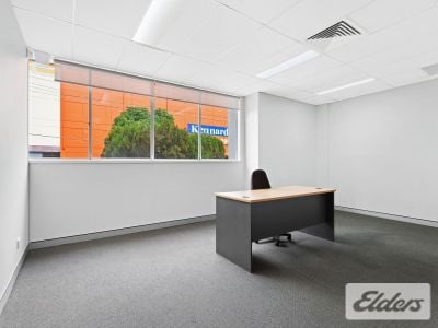 FREESTANDING BUILDING IN MILTON - READY TO OCCUPY!