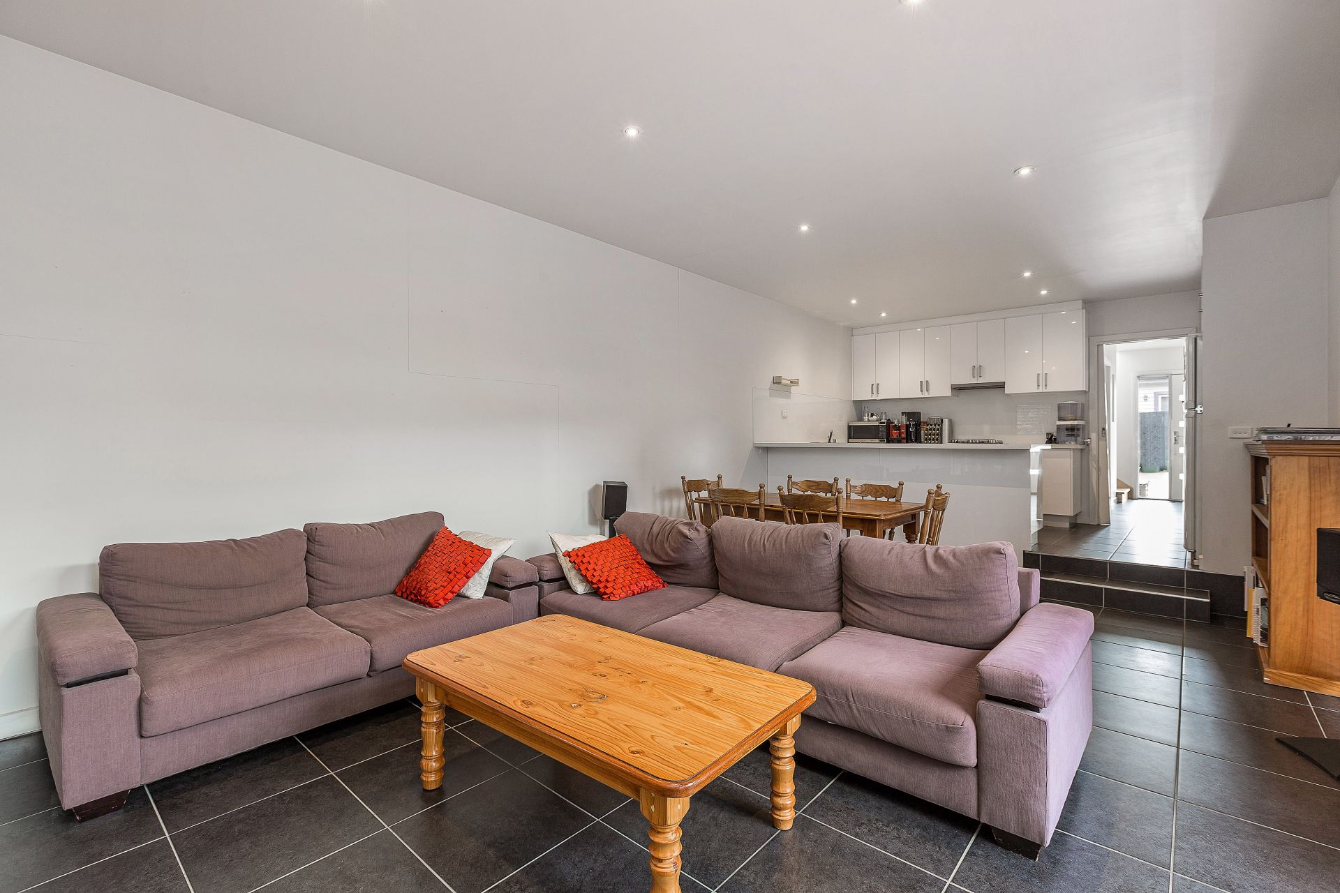 3/7 Ormond Road, West Footscray - Thumbnail 7