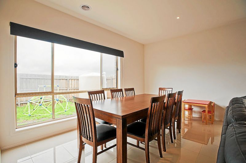 2/125 Holts Lane, Bacchus Marsh - Thumbnail 5