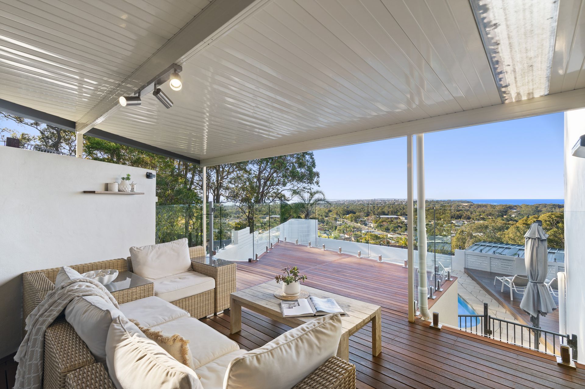 19 Mossman Avenue, Bateau Bay Whiteman Property