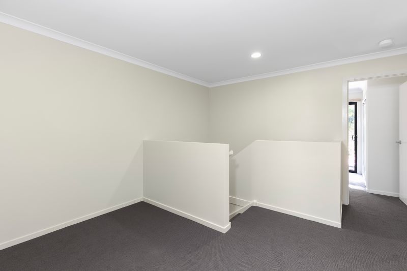 38 Little Windrock Lane, Craigieburn