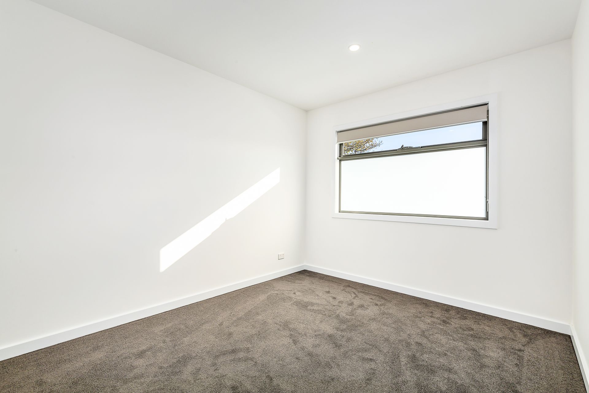 BRAND NEW TWO BED PLUS STUDY