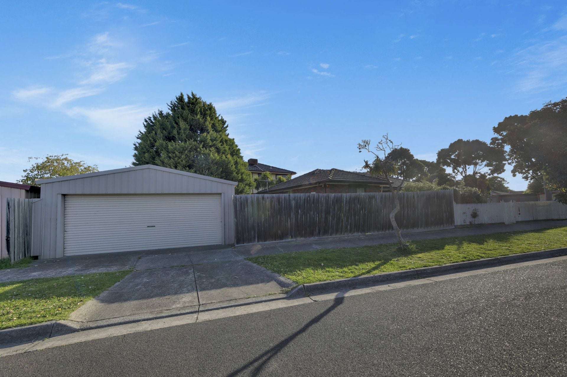 Exciting Potential in a brilliant location ......  UNDER CONTRACT
