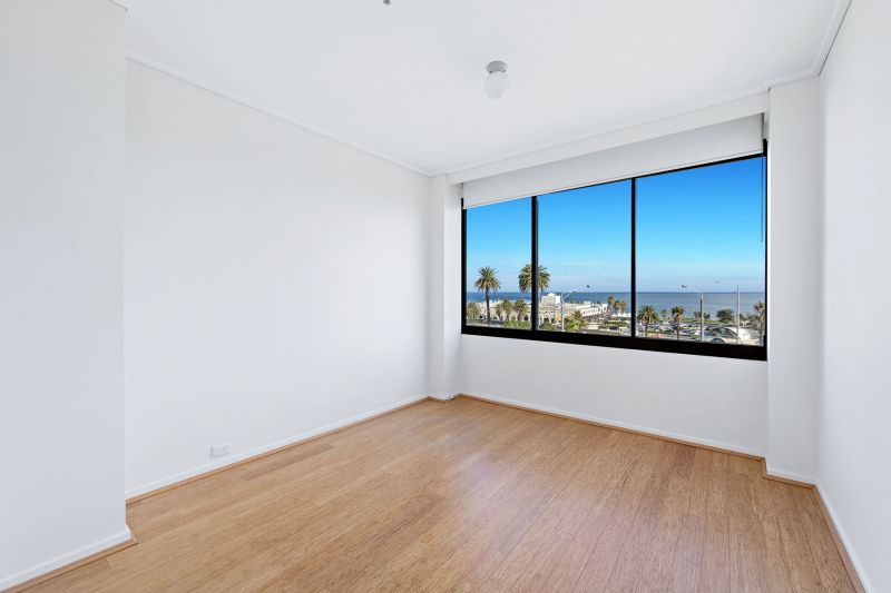 23/8-10 The Esplanade, St Kilda - Thumbnail 7