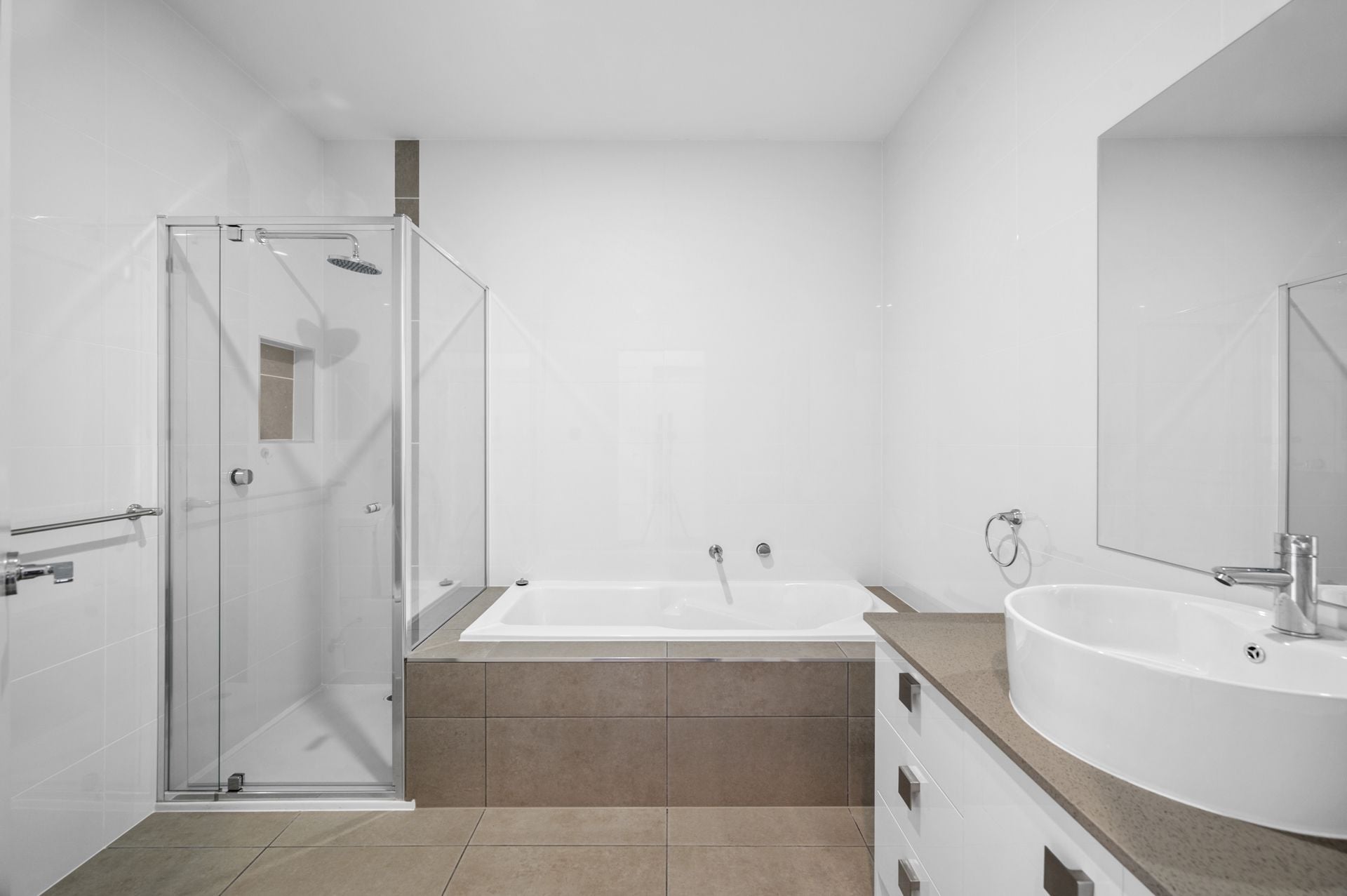 PRISTINE TOWNHOUSE