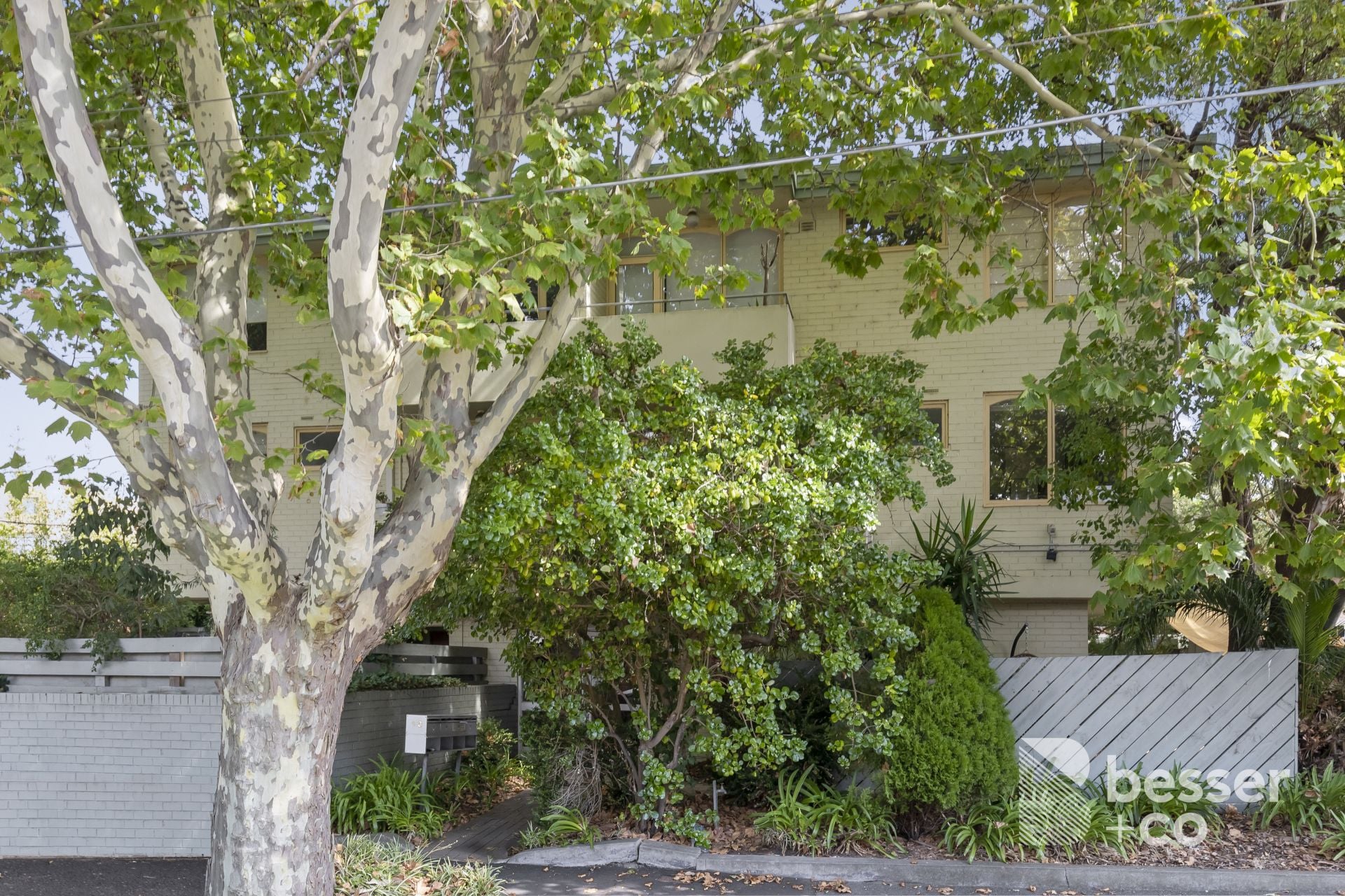 8/1-3 Graylings Avenue, St Kilda East - Thumbnail 2
