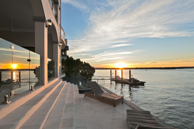 12 Knightsbridge Parade East, Sovereign Islands - Thumbnail 3
