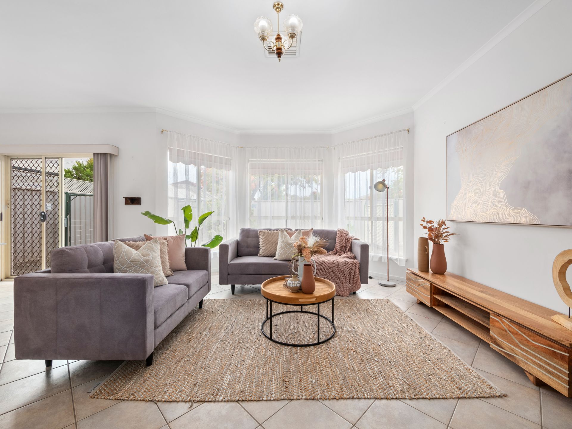 12 Charles Street, Allenby Gardens - Thumbnail 3