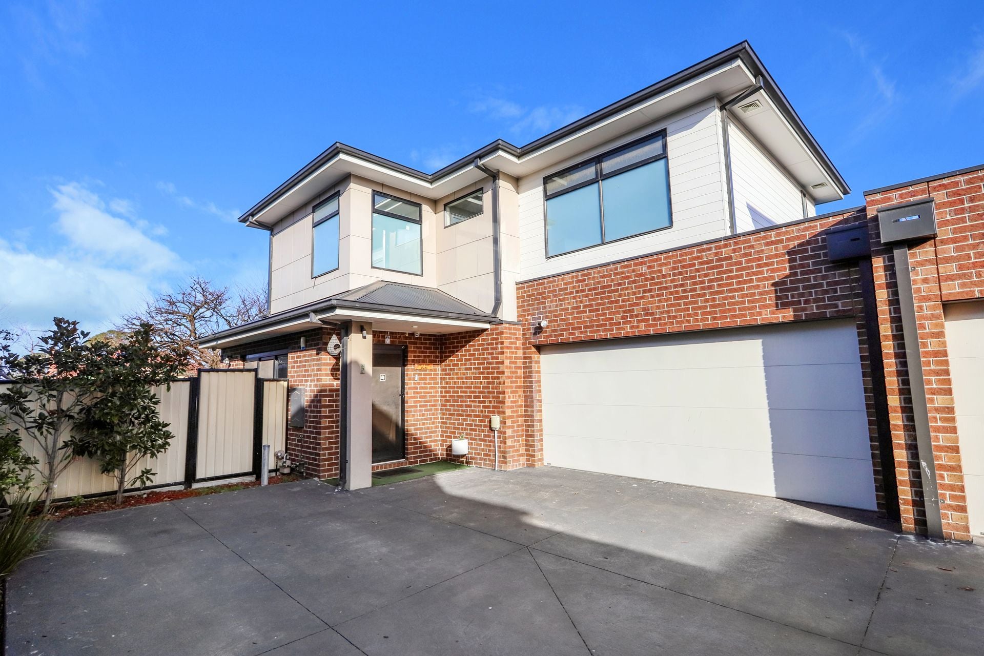 3/3 Clarendon Parade West Footscray VIC, West Footscray - Thumbnail 2