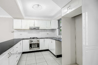 10/4 Burlington Road , Homebush