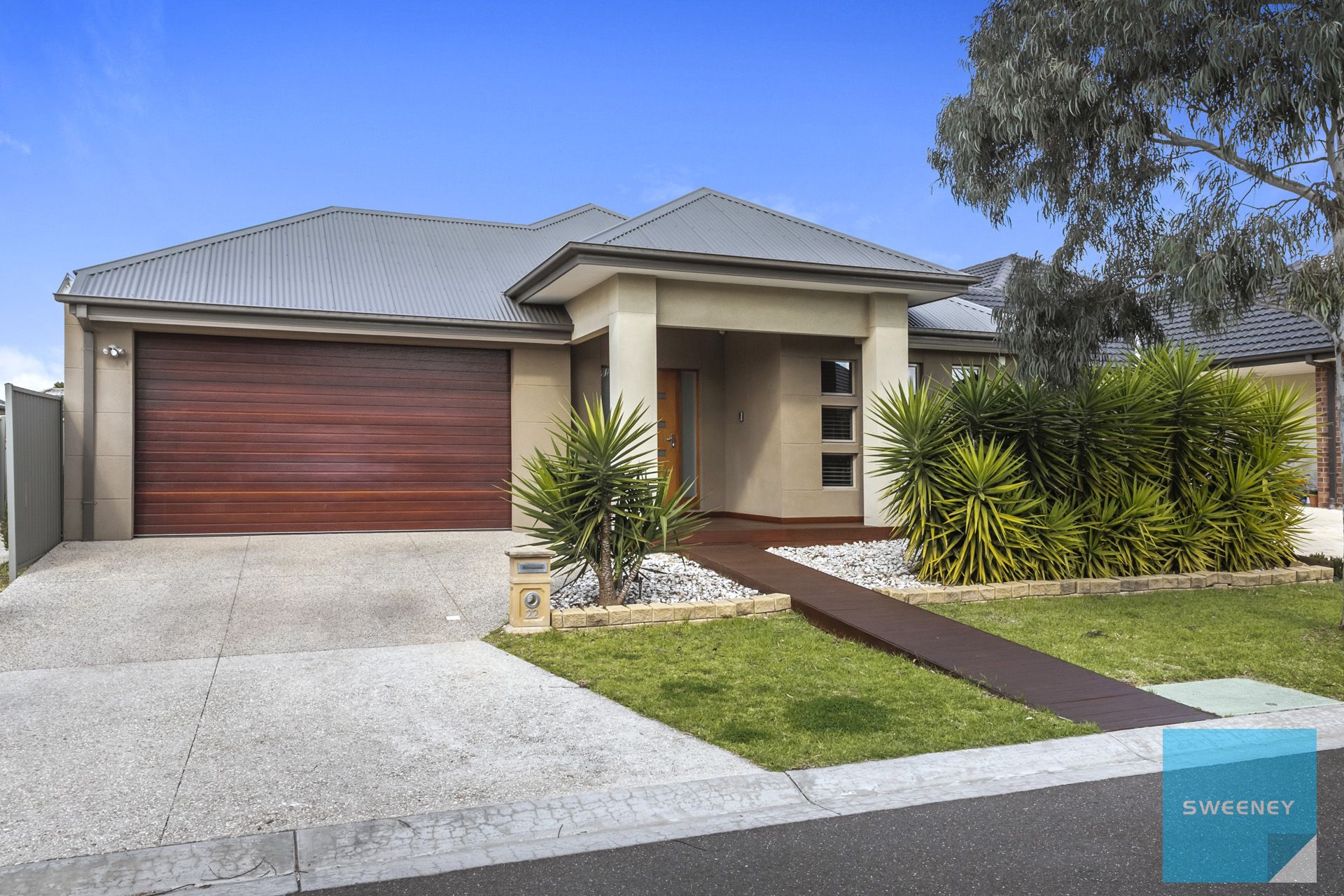 22 Rutherglen Way, Caroline Springs - Thumbnail 2
