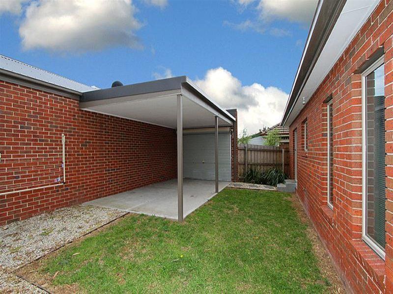 Own Street Frontage - Sure to Impress!