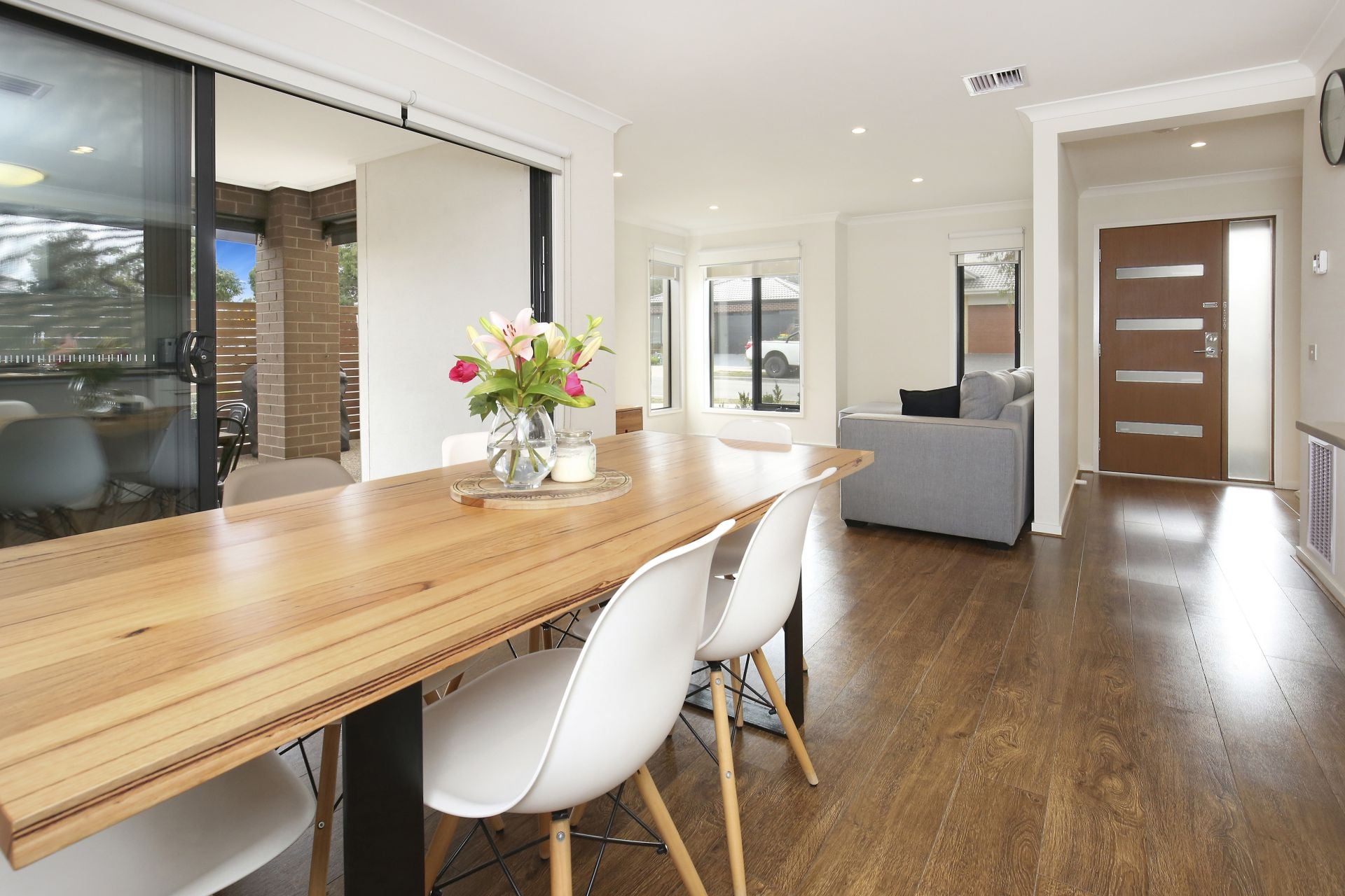 Sensational & Modern Style Townhouse