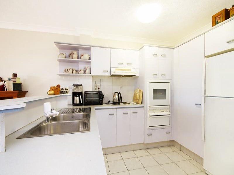 14/9 Ocean Street 'Ocean Cove' KIRRA QLD, ' Kirra - Thumbnail 4