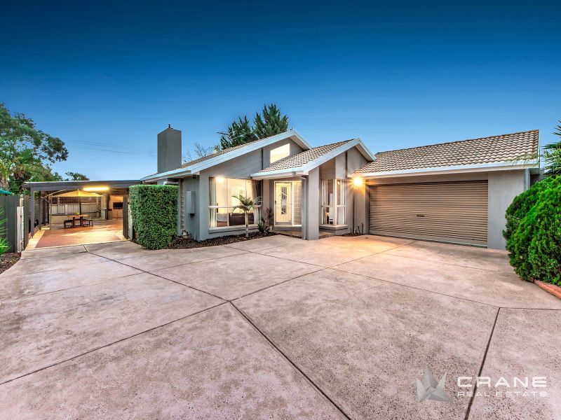 43 Saronvale Crescent HILLSIDE VIC, Hillside - Thumbnail 2