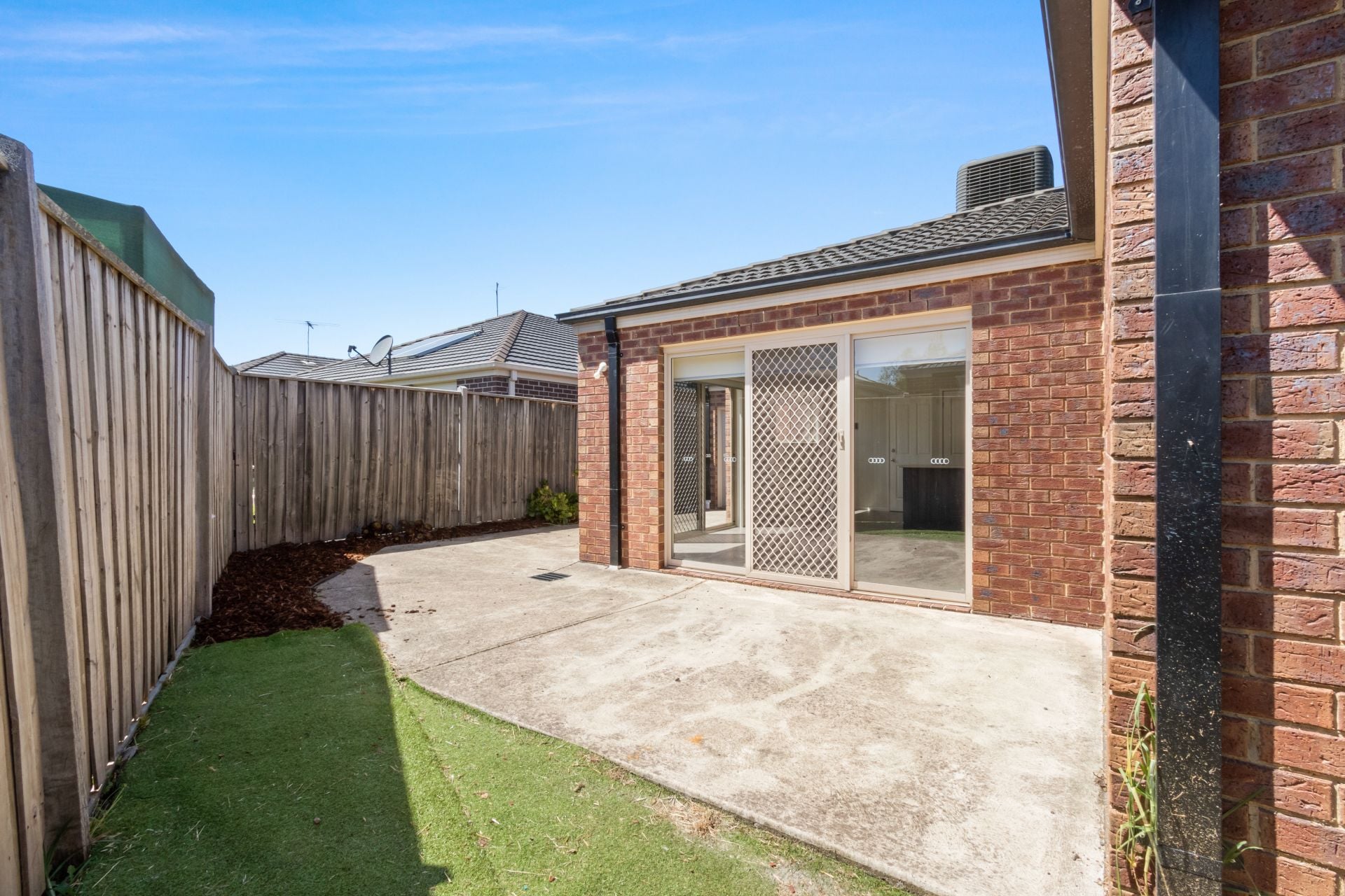 FABULOUS FOUR BEDROOM FAMILY HOME