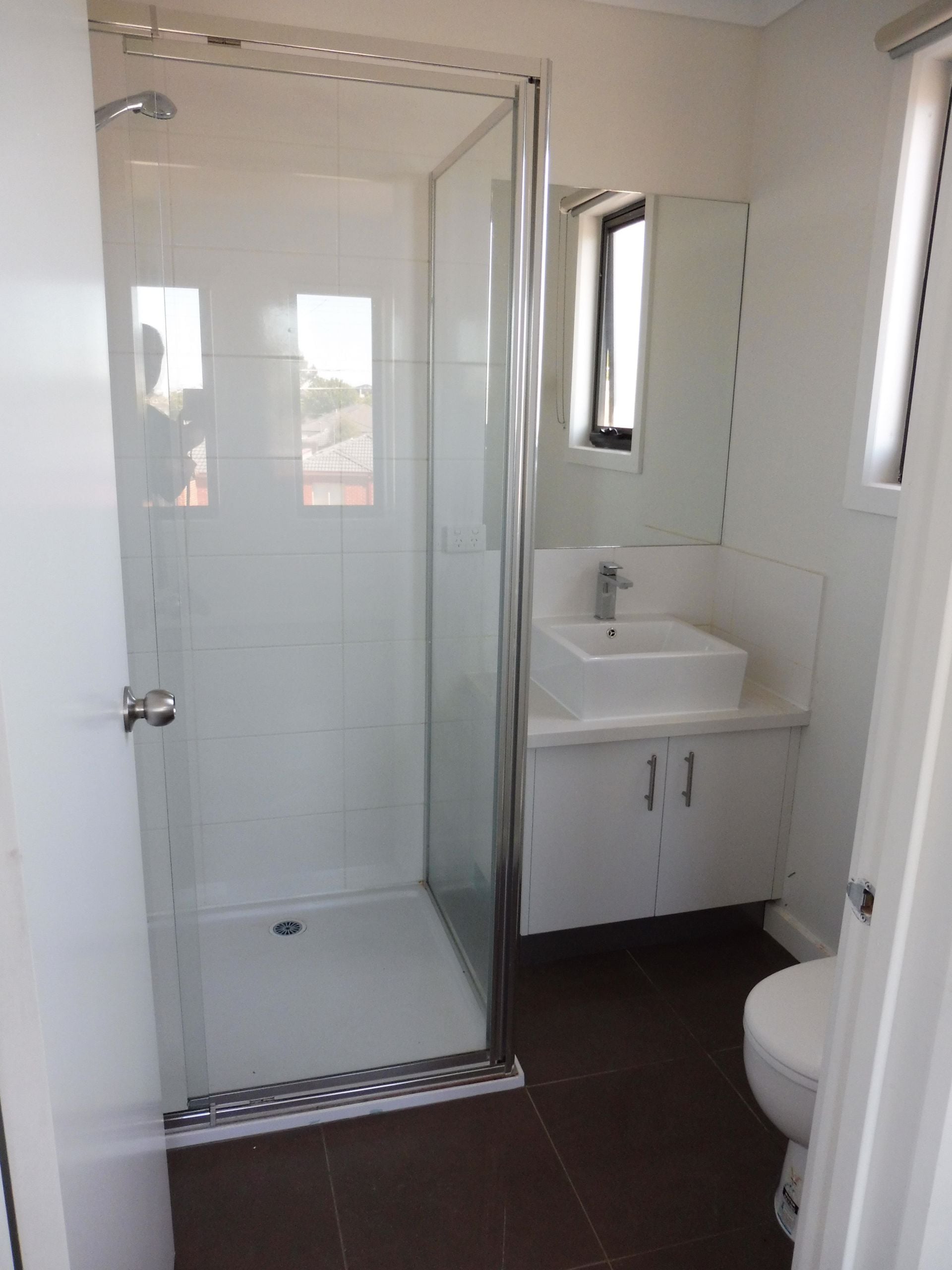 PRIME LOCATION & CLOSE TO ALL AMENITIES