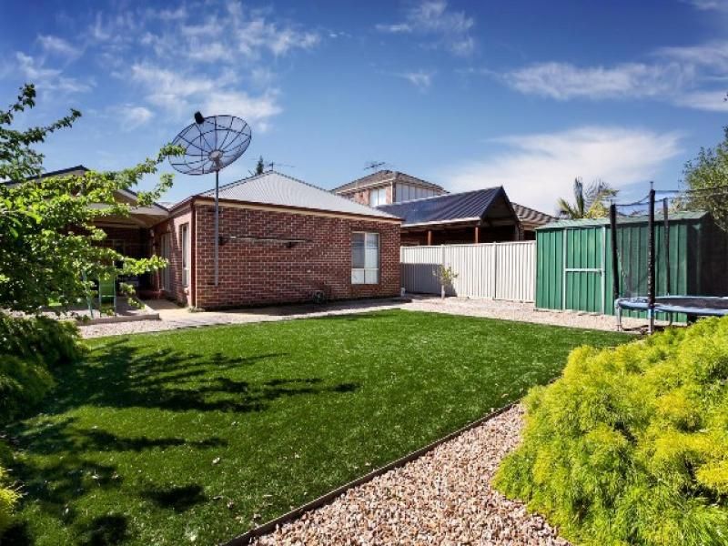87 Springlake Avenue, Caroline Springs - Thumbnail 8