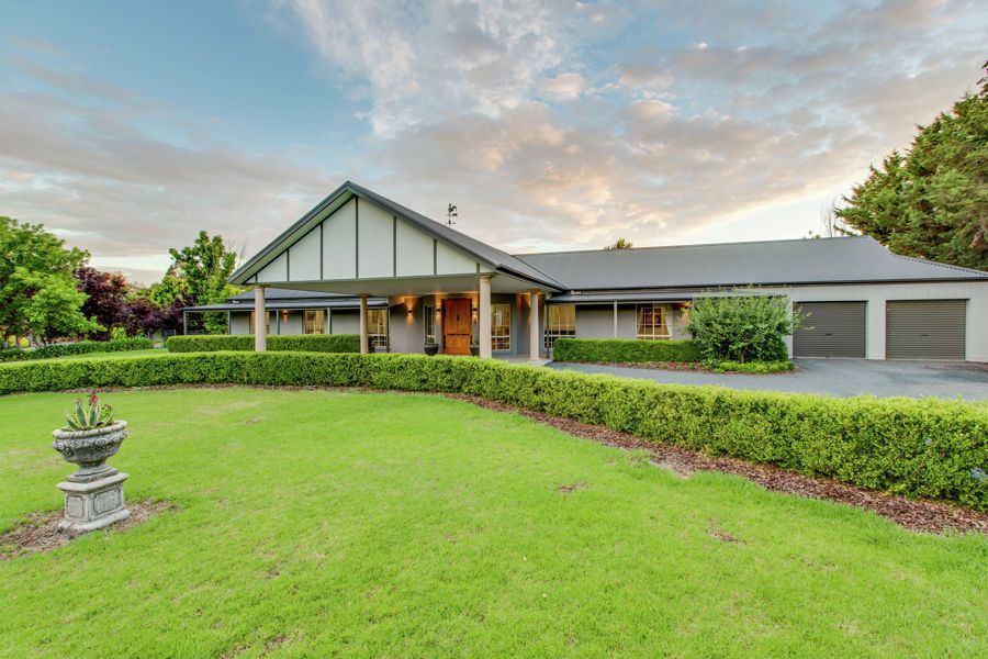 Real Estate For Sale 1 Clare Avenue Lake Albert , NSW