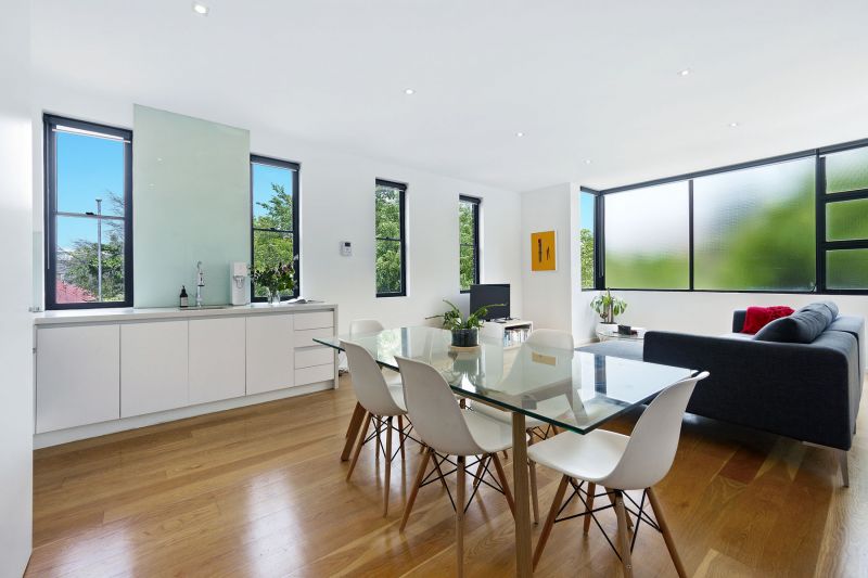 3/45 Spenser Street, St Kilda - Thumbnail 4