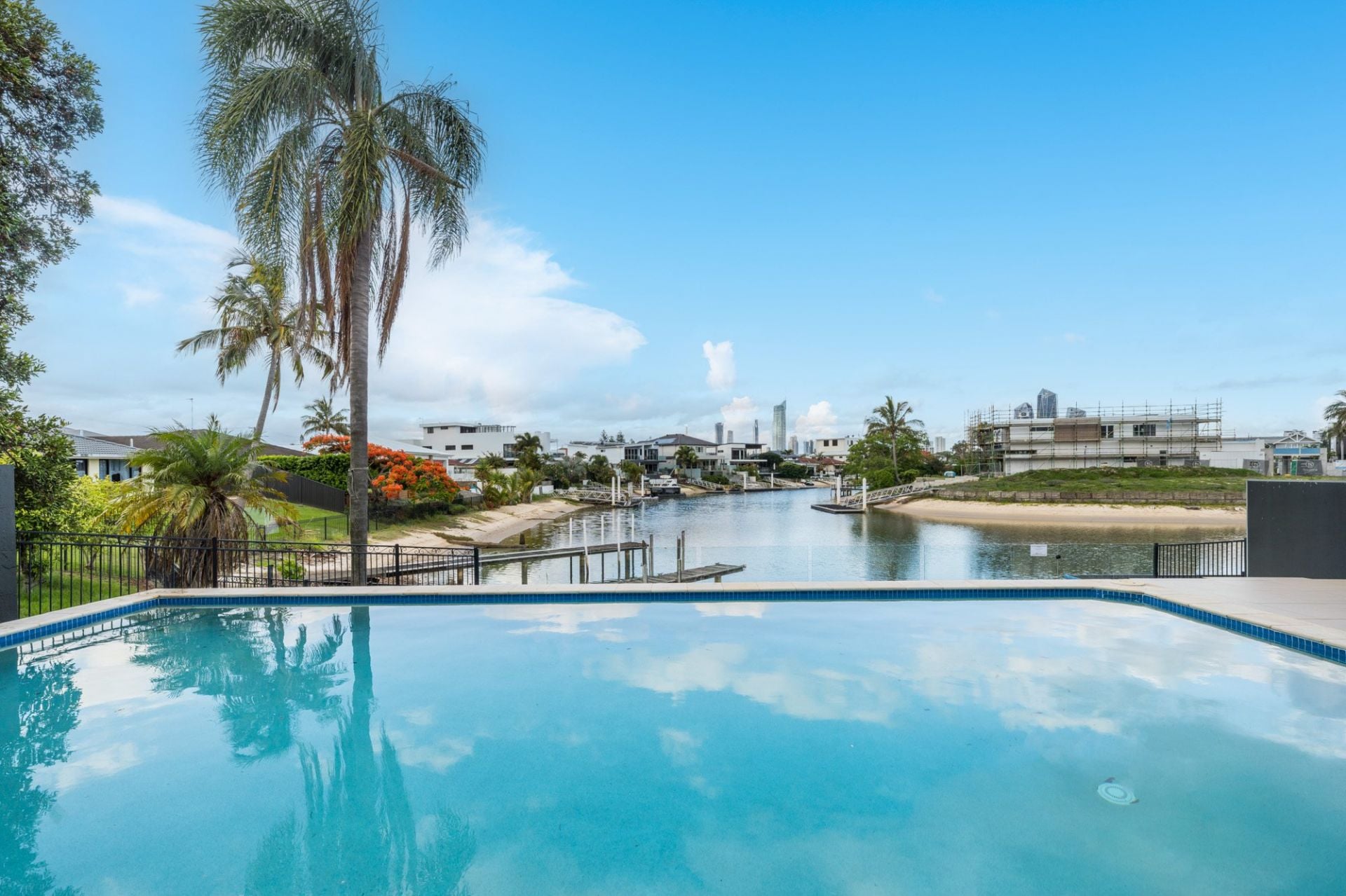 $ 4,120,000, Broadbeach Waters - Thumbnail 4