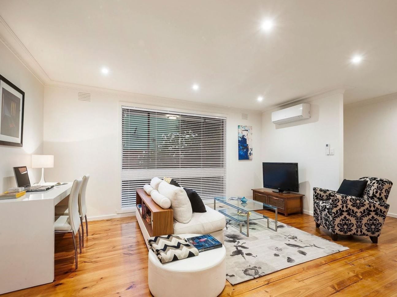 STYLISH & MODERN, LOW MAINTENANCE LIVING