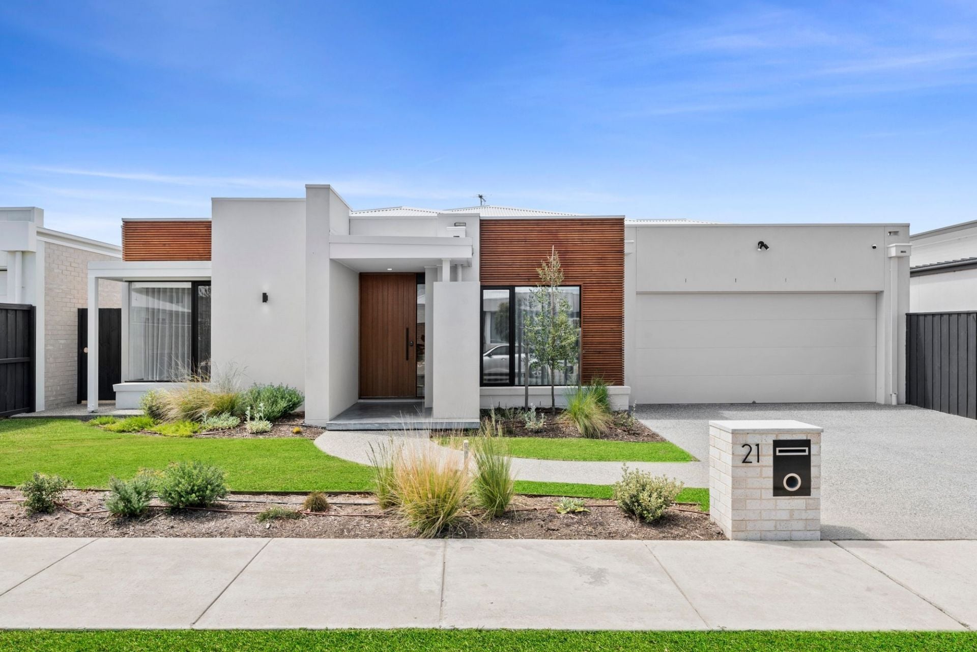 21 Seascape Drive Ocean Grove VIC, Ocean Grove - Thumbnail 2