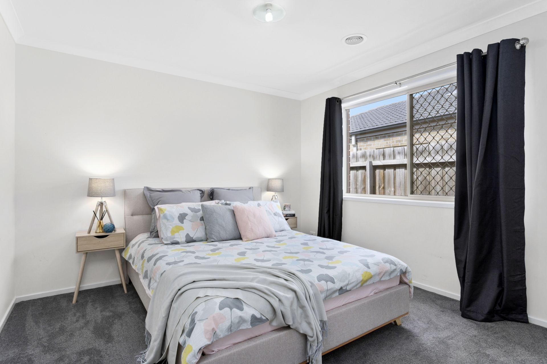 Real Estate For Sale 25 Yeoman Crescent Leopold , VIC