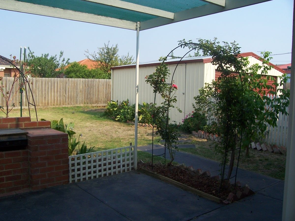 INITIAL 6 MONTH LEASE AND $700 BOND ONLY - A must see!!!