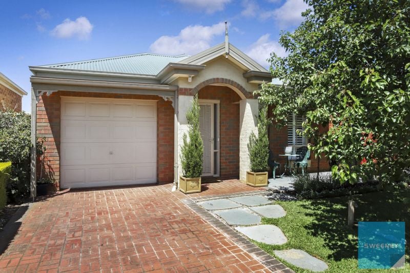 1 Osmond Place, Caroline Springs - Thumbnail 2