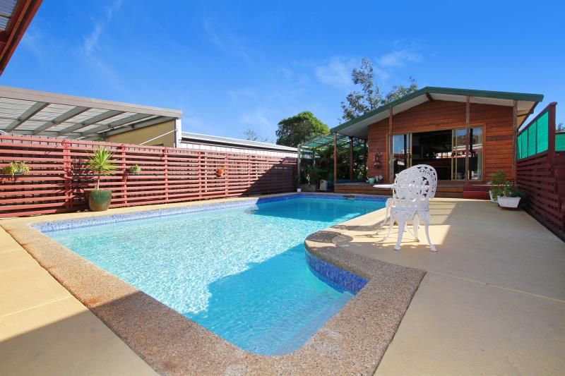 POOLSIDE FUN ALL YEAR ROUND! ** INSPECTION THURSADY 7TH AUGUST 5:00 - 5:15PM