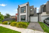 2A Easter Way, Cranbourne East VIC
