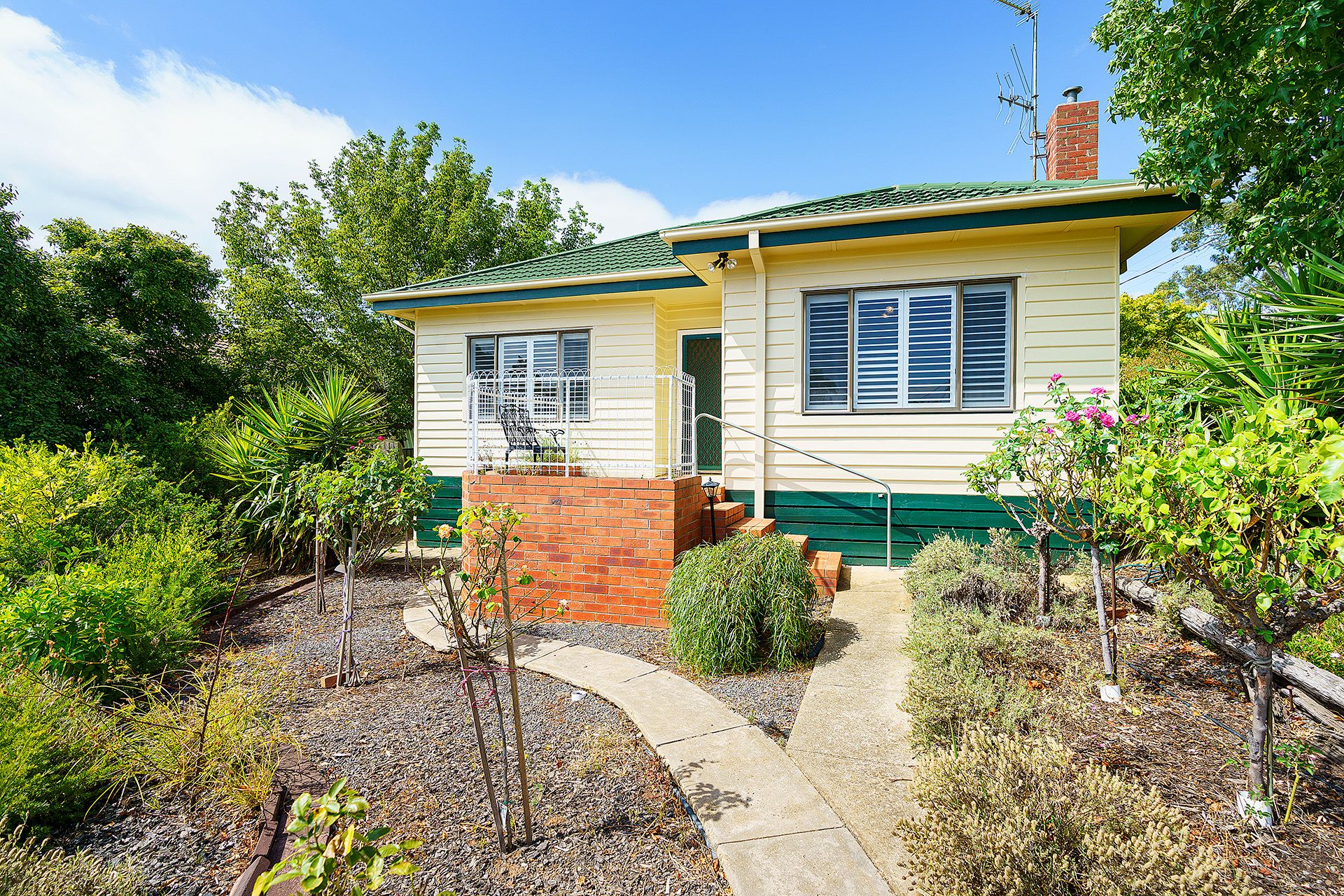 12 Lawrence Street, Castlemaine - Thumbnail 2