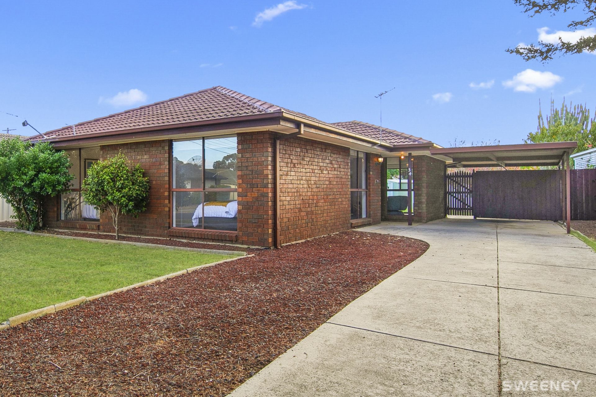 34 Edwards Drive, Altona Meadows - Thumbnail 2