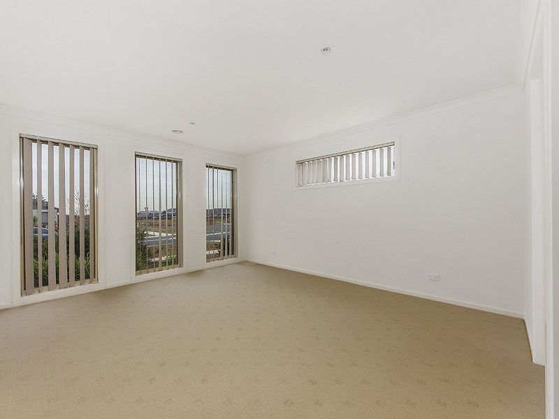 178 Tenterfield Drive, Burnside Heights - Thumbnail 3