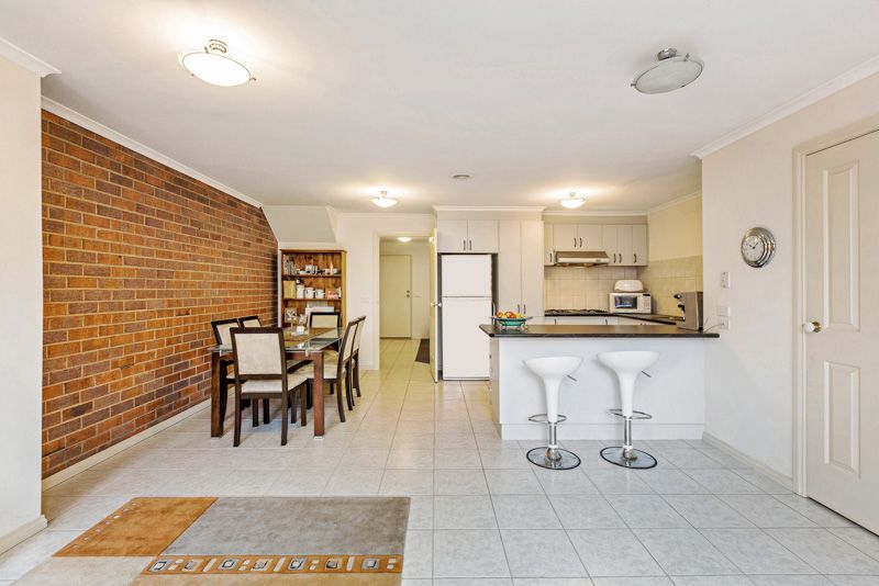 1c Dongola Road, West Footscray - Thumbnail 5