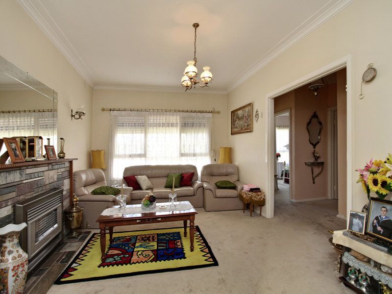 14 Finley Road, Altona - Thumbnail 3