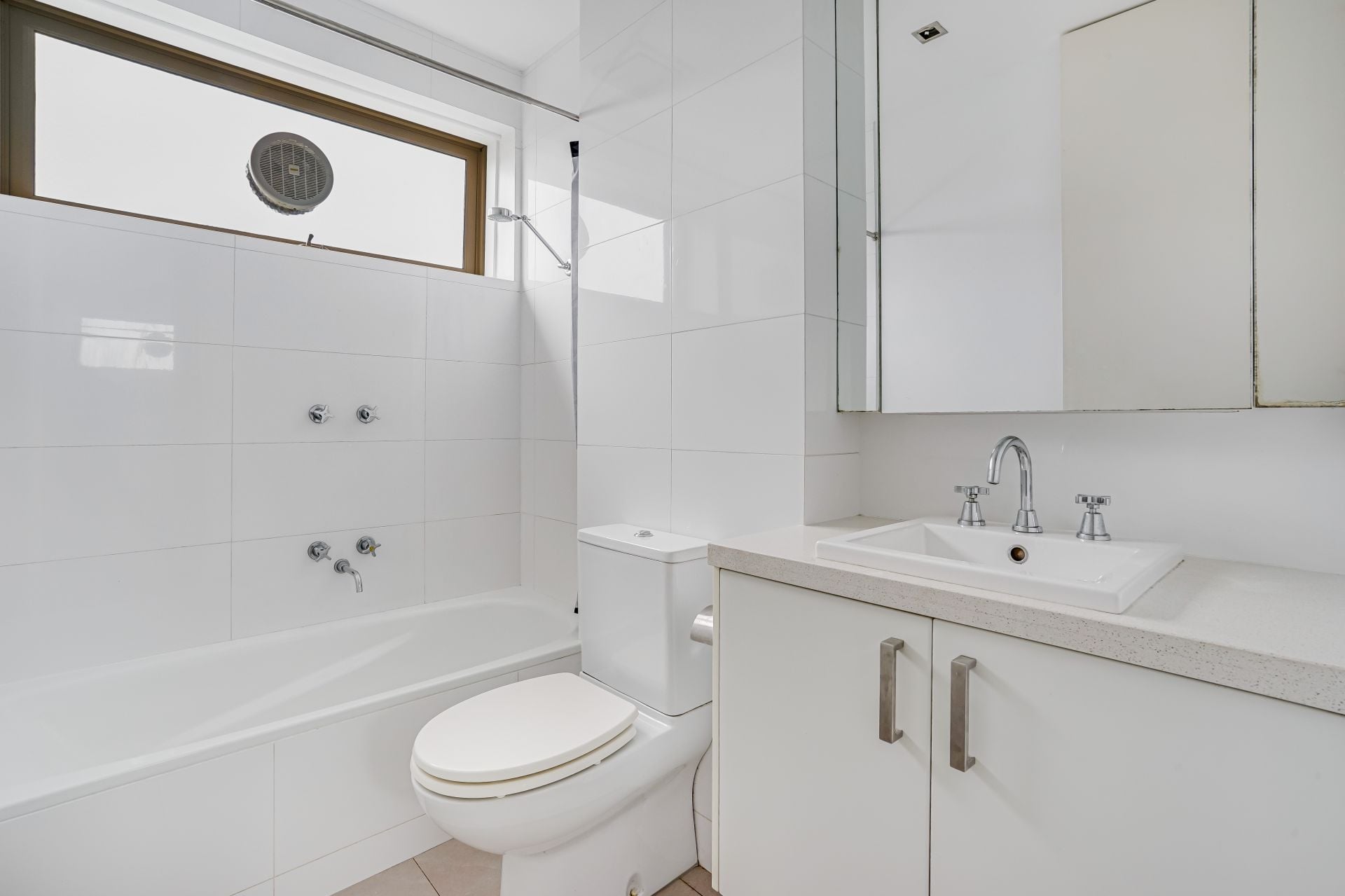 15/61 Robe Street ST KILDA VIC, St Kilda - Thumbnail 5
